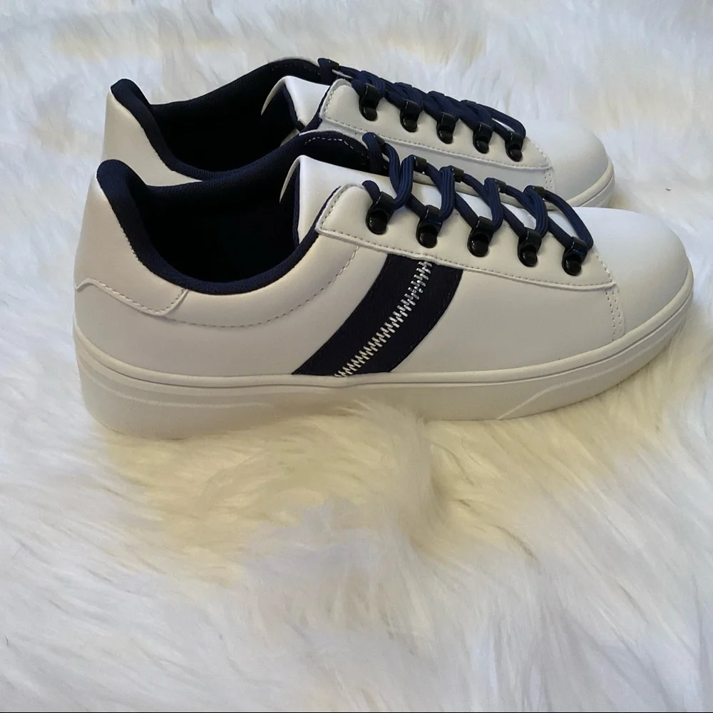 Journee Collection Arden Sneakers - New in Box - Size 8 - White / Navy - Picture 9 of 16